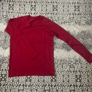 Lightweight lululemon athletic top